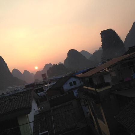 Monkey Jane'S Guesthouse Yangshuo Exteriör bild