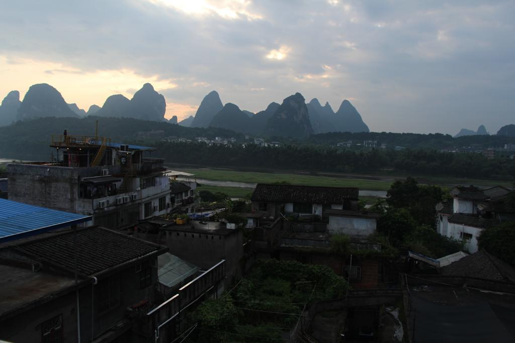 Monkey Jane'S Guesthouse Yangshuo Exteriör bild